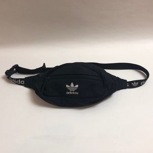 Adidas fanny back